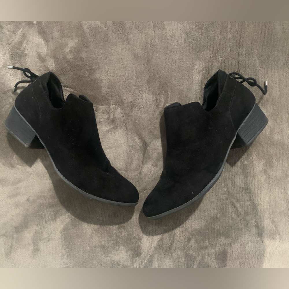 American Eagle Booties Black size 9